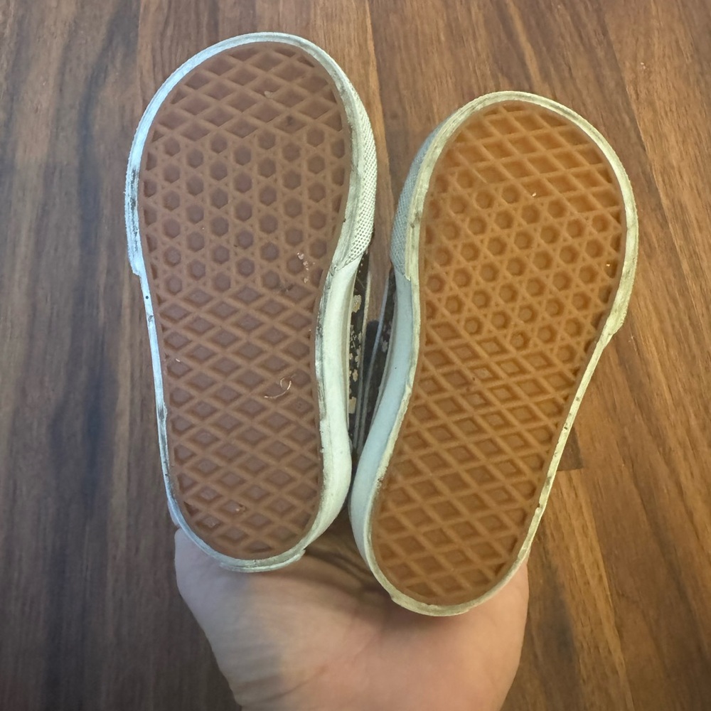 Vans Kids Black and White Velcro Sneakers - Picture 2 of 9